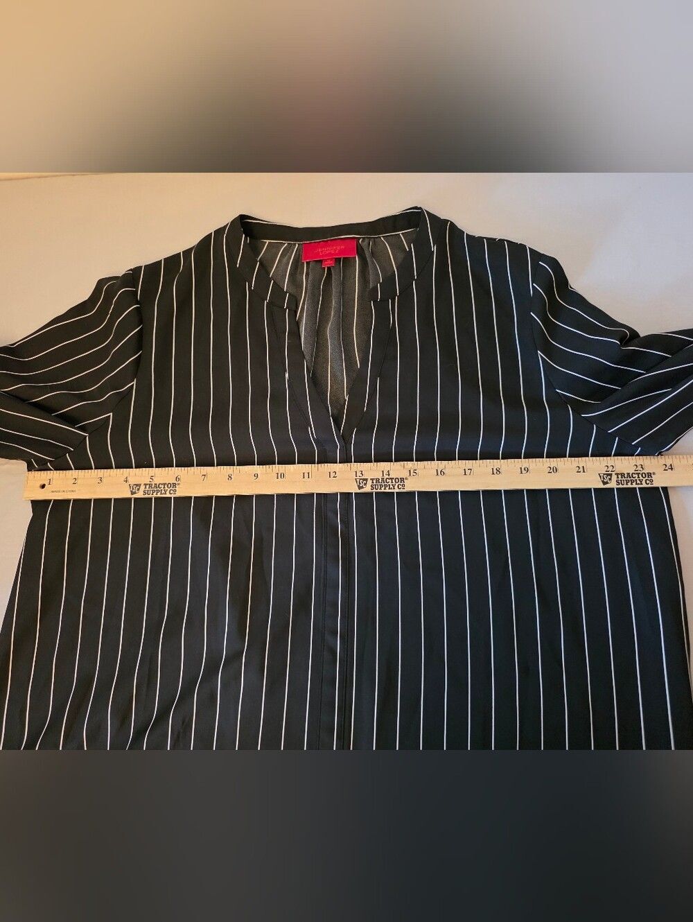 Jennifer Lopez Black Blouse with White Pinstripes - Picture 6 of 10